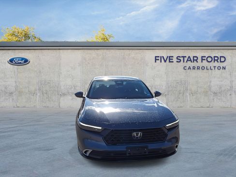 Used 2023 Honda Accord Touring image 3