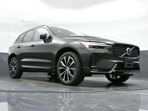 New 2025 Volvo XC60 B5 Plus w/ Protection Package Premier AWD/4WD image 42