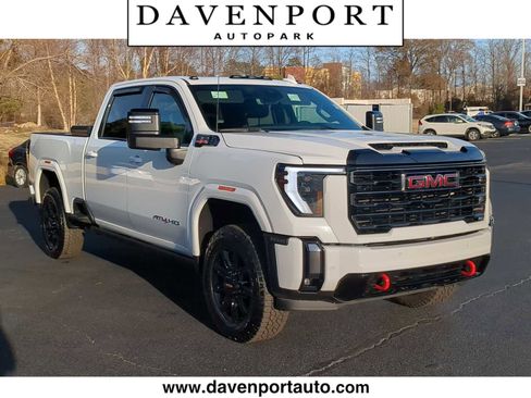 Used 2024 GMC Sierra 2500 AT4 w/ AT4 Premium Plus Package image 1