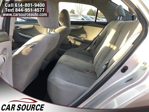 Used 2011 Toyota Corolla LE image 19