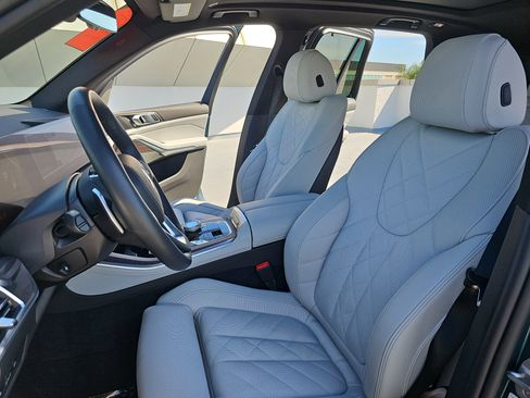 Used 2025 BMW X5 sDrive40i w/ Executive Package image 15