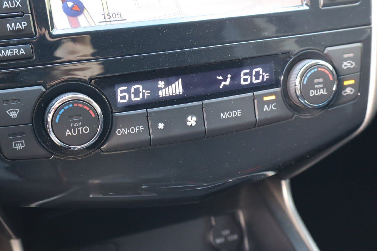 Used 2015 Nissan Altima 2.5 SV w/ Convenience Package FWD image 22