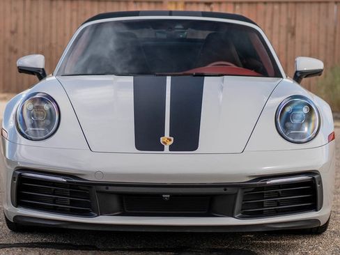 Used 2024 Porsche 911 Carrera image 15