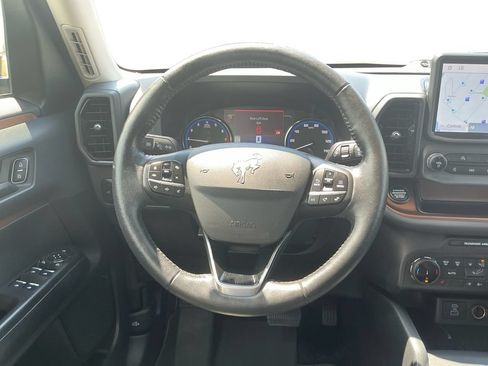 Certified 2022 Ford Bronco Sport Outer Banks w/ Tech Package AWD/4WD image 18