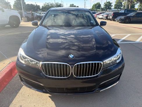 Used 2019 BMW 740i RWD image 2
