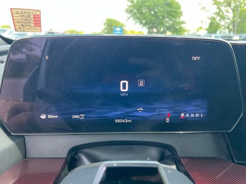Used 2024 Chevrolet Traverse RS AWD/4WD image 55