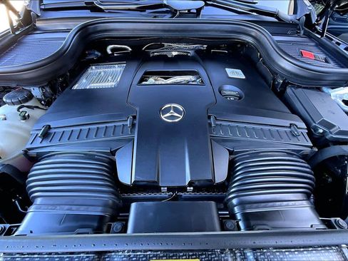 Used 2024 Mercedes-Benz Maybach GLS 600 Maybach GLS 600 image 31