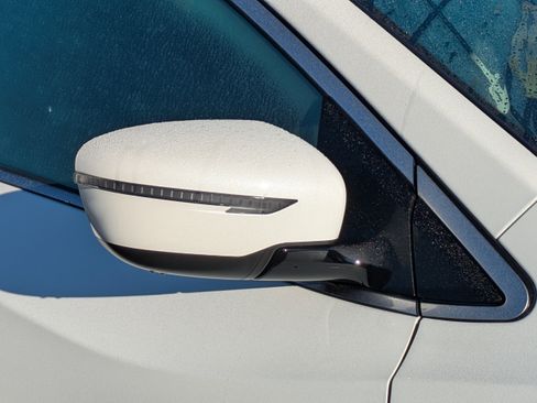 Certified 2024 Nissan Murano SV image 12