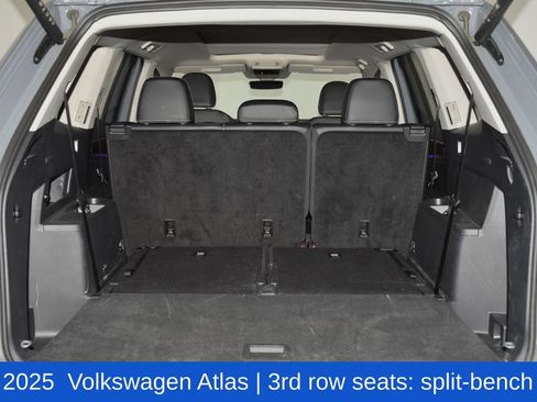 Used 2025 Volkswagen Atlas SEL AWD/4WD image 32