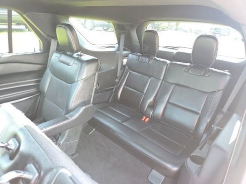 Used 2022 Ford Explorer ST w/ Equipment Group 401A AWD/4WD image 41
