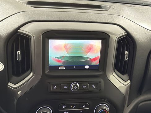 Used 2022 Chevrolet Silverado 1500 Custom image 19