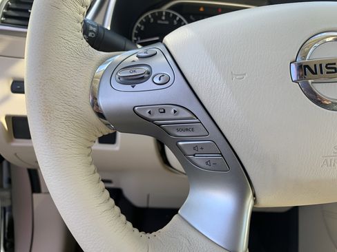 Used 2017 Nissan Murano SL image 19