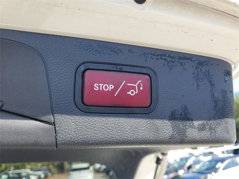 Used 2020 Mercedes-Benz GLC 300 image 8