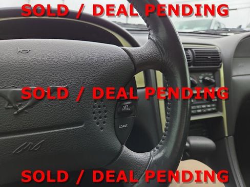 Used 2000 Ford Mustang Coupe image 17