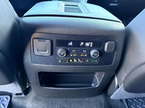 Used 2016 GMC Yukon Denali w/ Open Road Package image 15