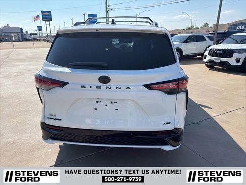 Used 2026 Toyota Sienna XSE AWD/4WD image 5