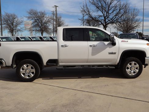 Used 2022 Chevrolet Silverado 2500 LTZ w/ LTZ Texas Edition image 2