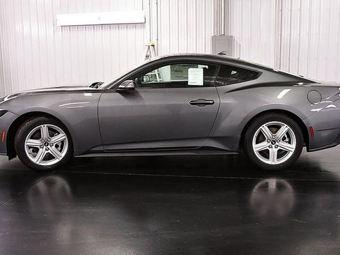 New 2026 Ford Mustang Coupe image 4