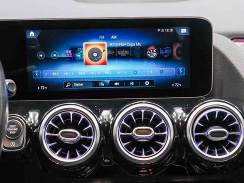 Used 2021 Mercedes-Benz GLA 250 4MATIC image 15