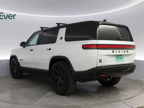 Used 2023 Rivian R1S Adventure image 14