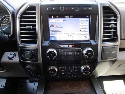 Used 2019 Ford F150 Limited w/ Trailer Tow Package image 16