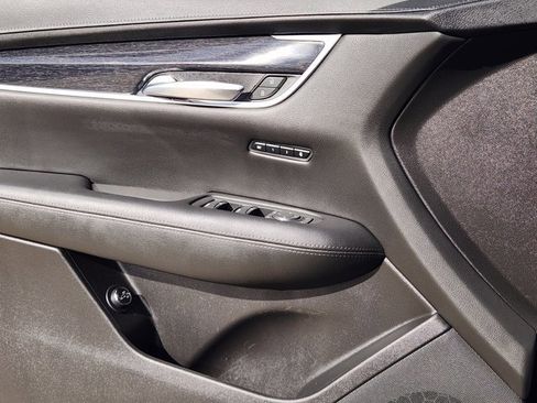 Used 2020 Cadillac XT5 Premium Luxury w/ LPO, Floor Liner Package image 23