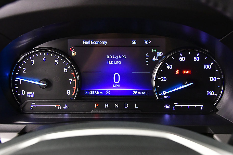 Used 2024 Ford Explorer XLT AWD/4WD image 18