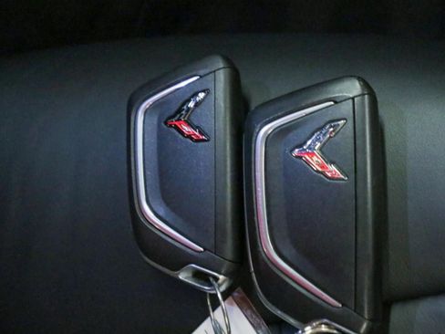 Used 2022 Chevrolet Corvette Stingray Premium Cpe w/ Z51 Performance Package image 23