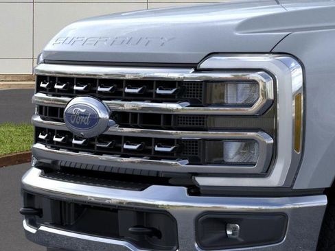 New 2026 Ford F250 Lariat w/ Chrome Package image 17