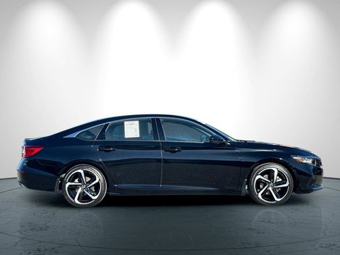 Used 2022 Honda Accord Sport image 3