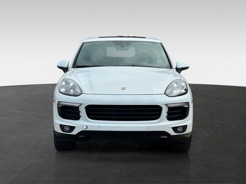 Used 2016 Porsche Cayenne AWD/4WD image 2