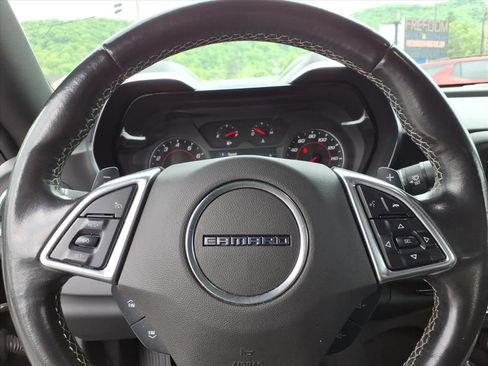 Used 2021 Chevrolet Camaro LT RWD image 16