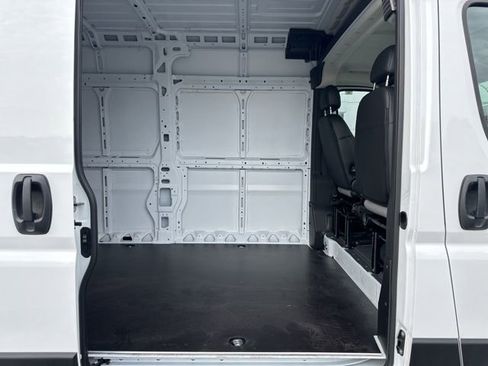 New 2025 RAM ProMaster 2500 w/ Power Group image 19