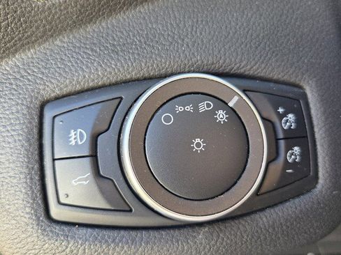 Used 2018 Ford Escape SEL w/ Ford Safe & Smart Package image 37