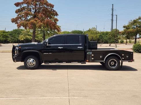 Used 2023 Chevrolet Silverado 3500 LTZ w/ LTZ Convenience Package AWD/4WD image 4