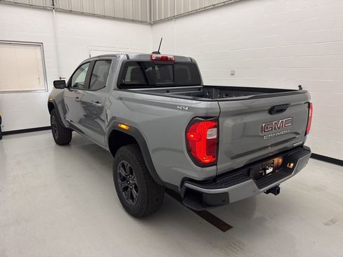 New 2025 GMC Canyon Elevation w/ Convenience Package image 4