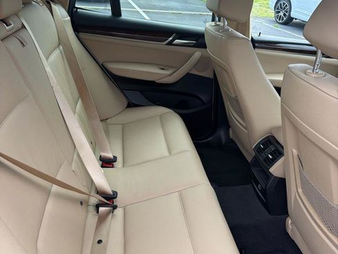 Used 2017 BMW X3 sDrive28i RWD image 9