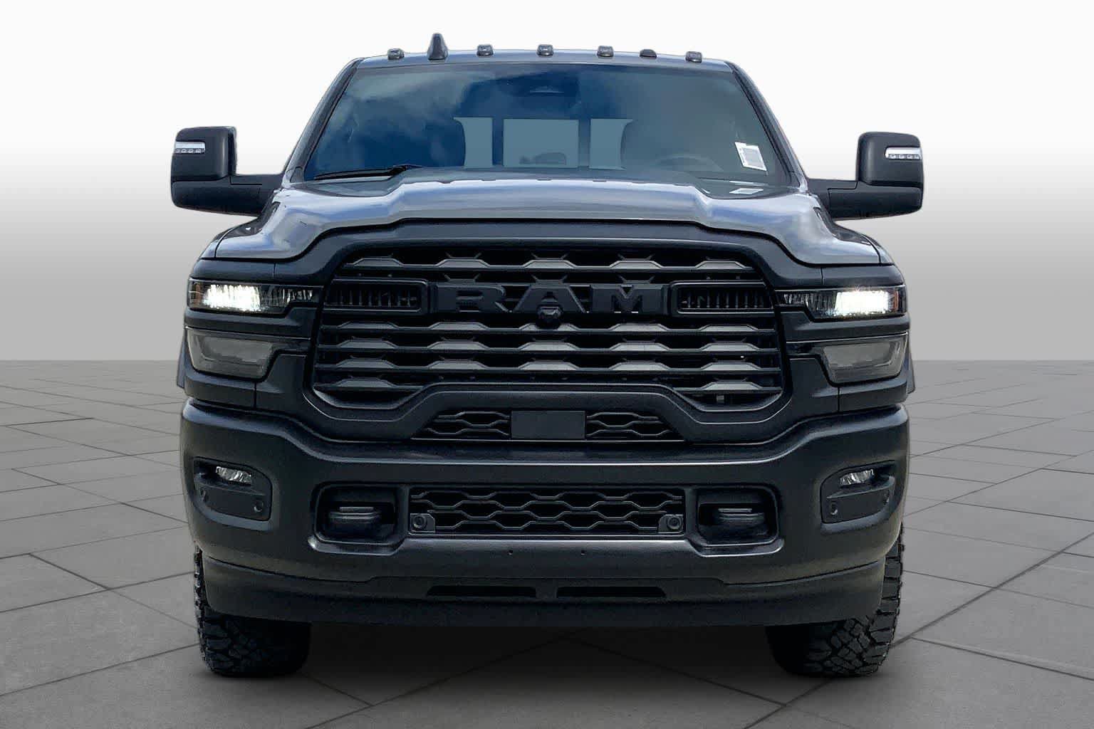 New 2026 RAM 2500 Warlock AWD/4WD image 3