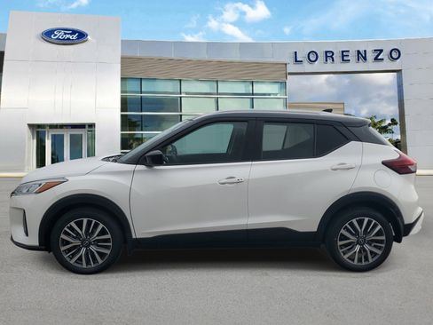Used 2023 Nissan Kicks SV image 8