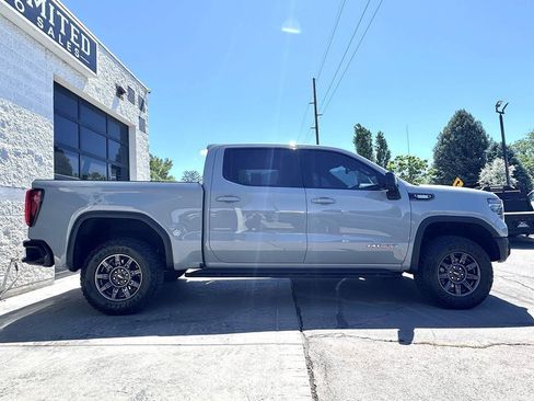 Used 2024 GMC Sierra 1500 AT4X AWD/4WD image 16