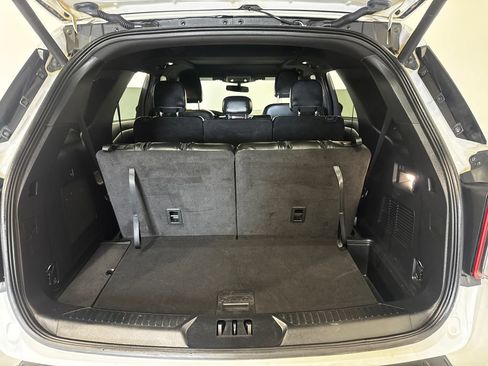 Used 2022 Ford Explorer ST-Line w/ Class IV Trailer Tow Package AWD/4WD image 29