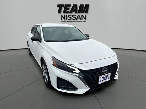 Certified 2025 Nissan Altima 2.5 S FWD image 44