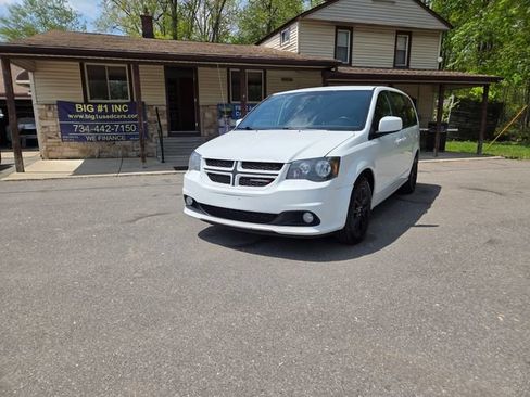 Used 2020 Dodge Grand Caravan GT FWD image 1