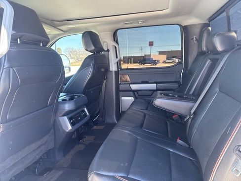 Used 2024 Ford F350 Lariat w/ Lariat Ultimate Package image 28
