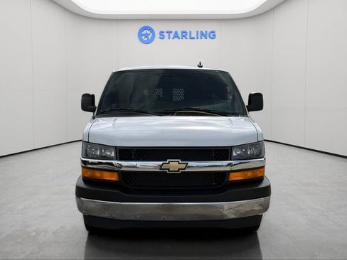 Used 2025 Chevrolet Express 2500 w/ Driver Convenience Package RWD image 16
