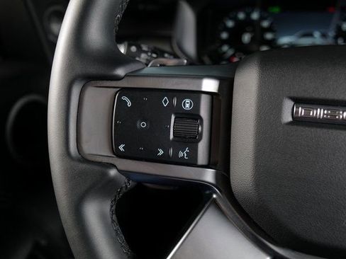 Used 2025 Land Rover Discovery Dynamic SE image 20