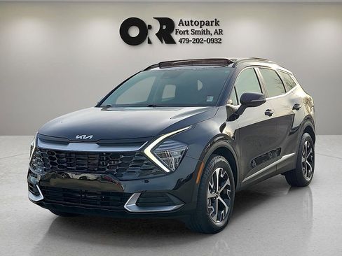 Used 2024 Kia Sportage EX w/ EX Premium Package image 2