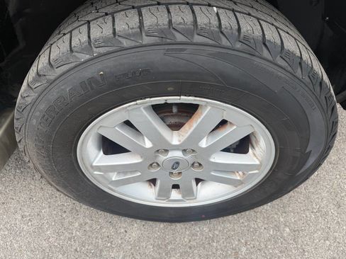 Used 2006 Ford Explorer Eddie Bauer RWD image 28