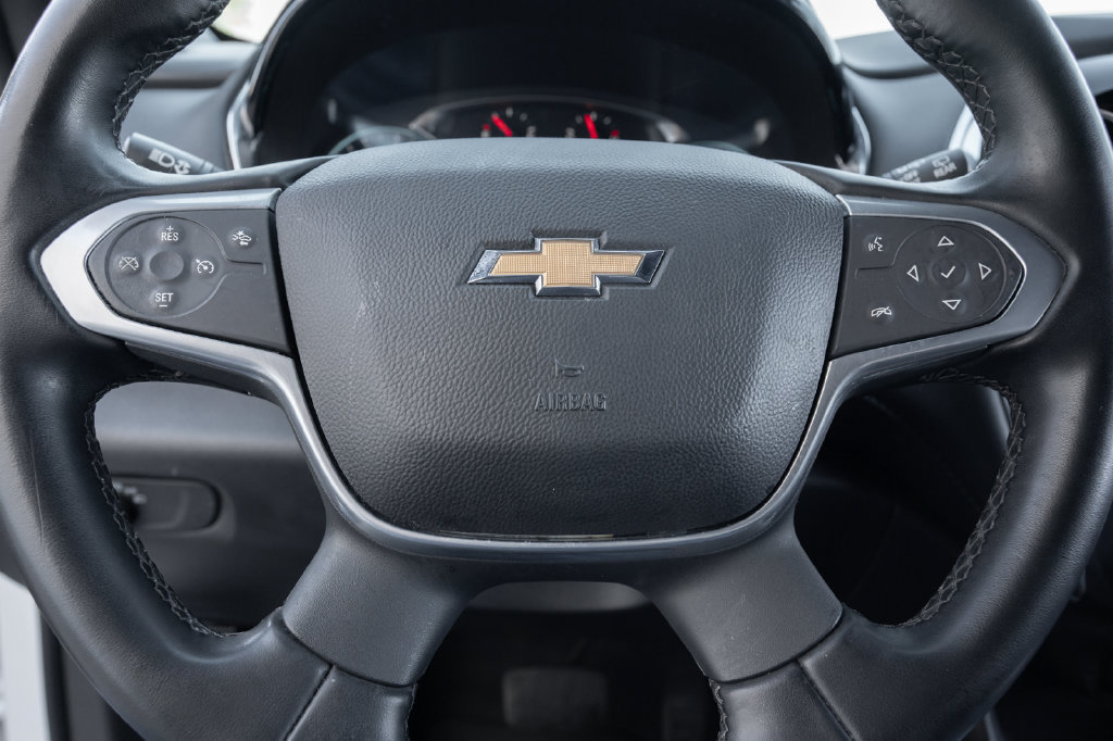 Used 2023 Chevrolet Traverse LT FWD image 20