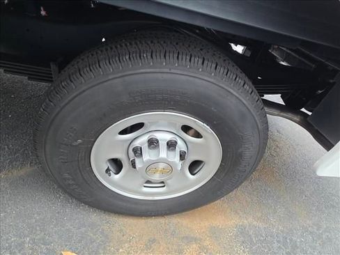 New 2025 Chevrolet Express 3500 w/ Power Convenience Package image 21